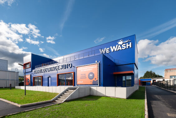 Livio Delot WEWASH Construction Bat 1